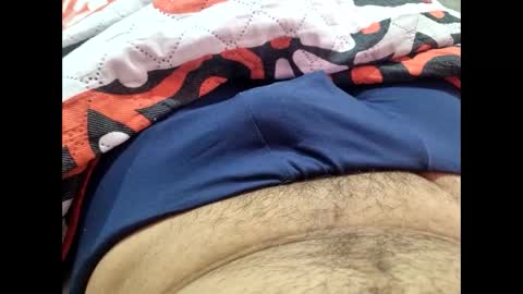 ray_rey1210 online show from 04-24-26, 03:42