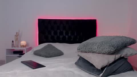 Ray online show from 11-24-25, 11:37