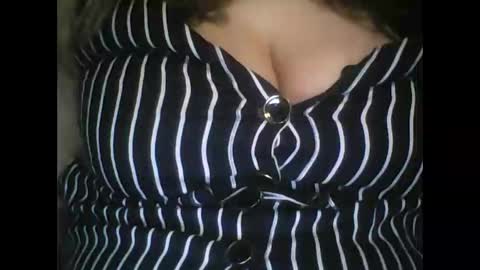 Snapshot of rayday_ chatting on 02-12-25, 07:24 rayday_ online show from 02-12-25, 07:24