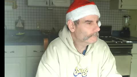 Ray online show from 12-16-25, 08:19