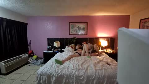 Liz and Ray online show from 02-26-26, 11:09