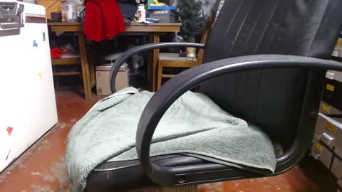 Ray online show from 12-22-24, 03:22