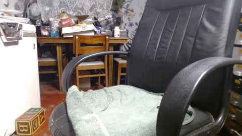 Ray online show from 01-03-25, 05:10