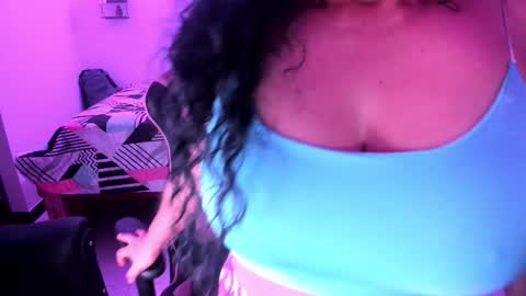 Danna online show from 11-13-25, 11:03