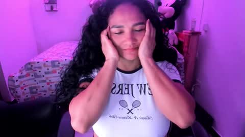 Danna online show from 02-25-26, 02:27