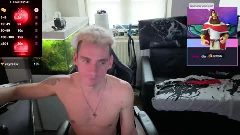 Rayzel White online show from 05-11-26, 04:04