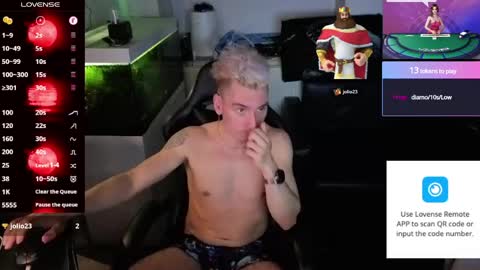Rayzel White online show from 05-18-26, 10:59