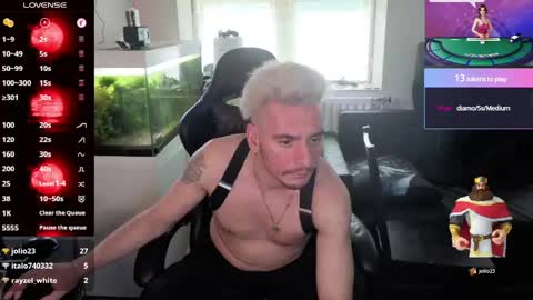 Rayzel White online show from 06-09-26, 05:13