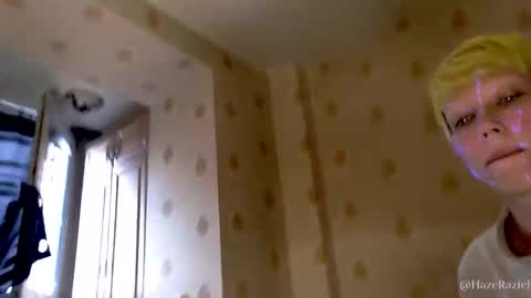  Yrriel Strife Candy-Demon Caveboy mr. Cringe   online show from 09-18-25, 05:20