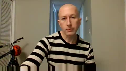 Snapshot of rbtknkstr chatting on 10-31-25, 05:47 rbtknkstr online show from 10-31-25, 05:47