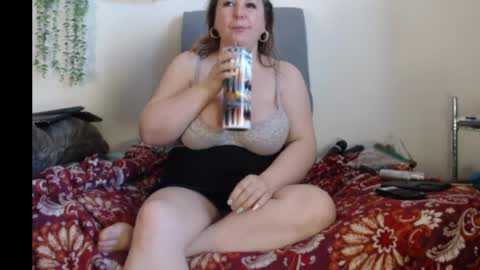 Fannie online show from 04-22-26, 03:24