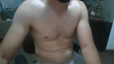 real_brazilian_boy online show from 11-28-25, 10:45