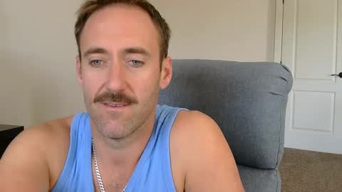 Snapshot of realdaddyo chatting on 10-08-25, 08:28 realdaddyo online show from 10-08-25, 08:28