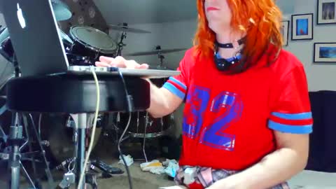 realkinkyquinn online show from 04-21-26, 01:42