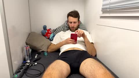 Snapshot of realpaddy chatting on 02-12-25, 09:43 realpaddy online show from 02-12-25, 09:43