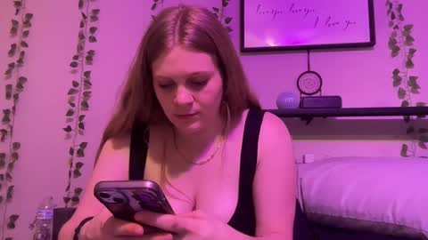 Preston  Stella online show from 01-28-25, 06:16