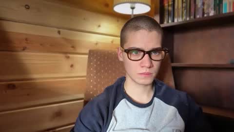 Snapshot of realsupermichael chatting on 02-21-26, 07:53 AliceEve online show from 02-21-26, 07:53