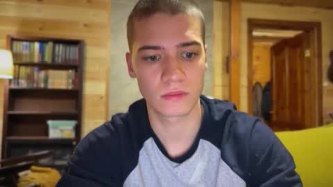 Snapshot of realsupermichael chatting on 02-23-26, 02:42 AliceEve online show from 02-23-26, 02:42