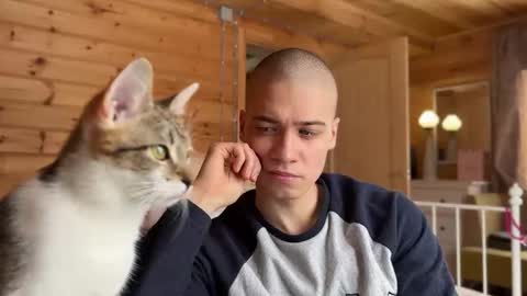 Snapshot of realsupermichael chatting on 03-04-26, 08:42 AliceEve online show from 03-04-26, 08:42