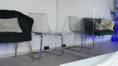 rebbeccaray online show from 01-11-26, 07:52