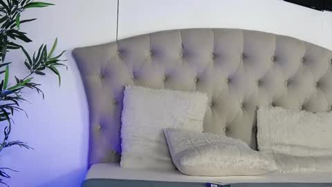 rebbeccaray online show from 02-04-26, 07:09