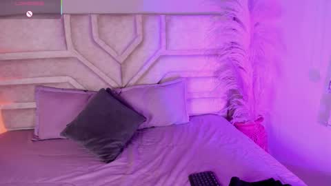 Rebeca online show from 11-11-25, 11:49