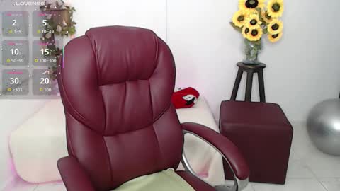 REBECA online show from 03-08-26, 11:03