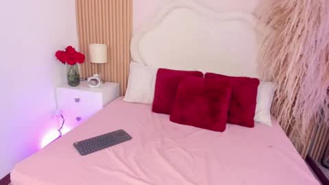 rebeca_taylor_ online show from 07-25-26, 04:21