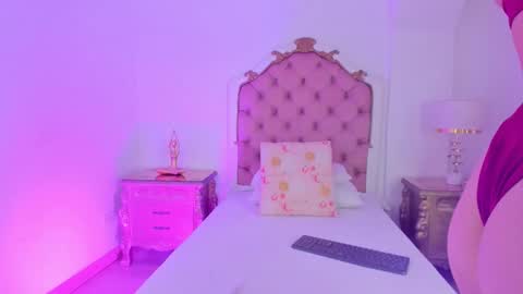 Rebeca Whatsson online show from 12-19-25, 11:28