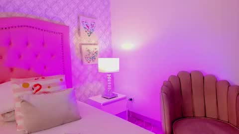 Rebeca Whatsson online show from 02-22-26, 12:04