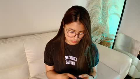 Rebeca Williams online show from 02-05-25, 02:29