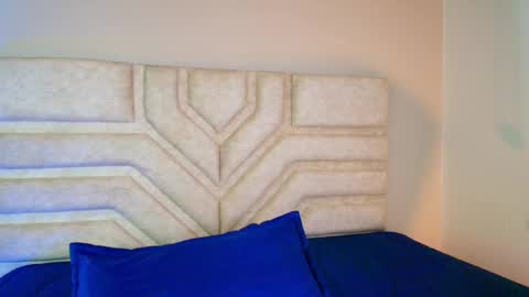 Rebeca Williams online show from 03-04-25, 03:44