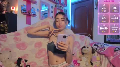 Snapshot of rebecahart chatting on 04-14-26, 02:06 Rebecca online show from 04-14-26, 02:06