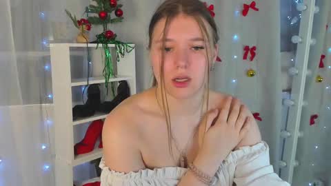 rebecca_____ online show from 12-11-24, 09:45