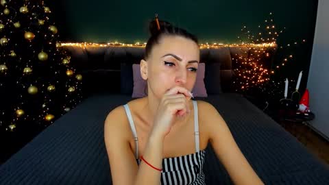 rebecca_diamonds online show from 12-19-25, 07:37