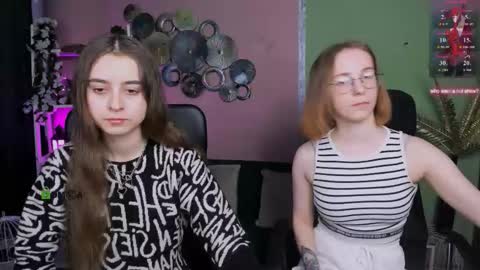 rebecca_smile_ online show from 12-21-25, 10:11