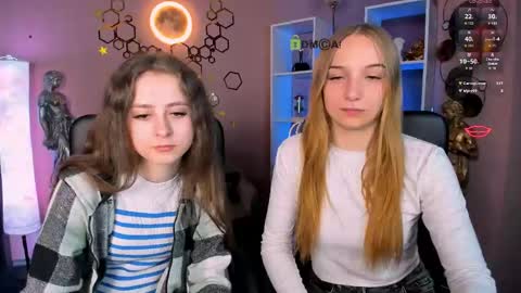 rebecca_smile_ online show from 04-25-26, 07:11