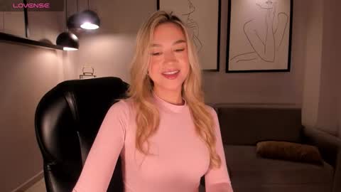 Rebe online show from 12-22-25, 07:44