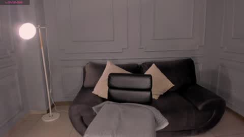 Snapshot of rebeccawestx chatting on 04-04-26, 03:27 Rebecca West online show from 04-04-26, 03:27