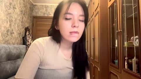 Sofia online show from 12-05-25, 02:25