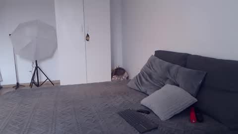 Rebeka online show from 01-27-25, 09:02