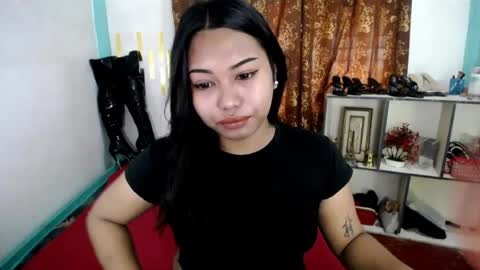 Snapshot of rebel_rediancexx chatting on 07-18-26, 12:15 APPLE AT YOUR SERVICE online show from 07-18-26, 12:15