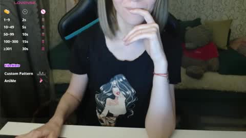 Snapshot of rebesaolset chatting on 10-02-25, 03:41 RebesaOlset online show from 10-02-25, 03:41