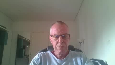 Rene online show from 01-18-26, 06:34