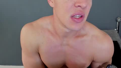 twitter REECET26 instagram RECCETAYLOR online show from 10-29-25, 03:25