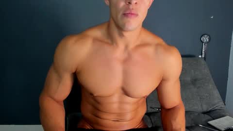 twitter REECET26 instagram RECCETAYLOR online show from 11-24-25, 03:28