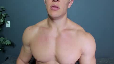 Snapshot of recce_taylor4 chatting on 12-22-25, 03:25 twitter REECET26 instagram RECCETAYLOR online show from 12-22-25, 03:25