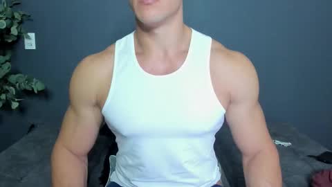 Snapshot of recce_taylor4 chatting on 12-22-25, 11:24 twitter REECET26 instagram RECCETAYLOR online show from 12-22-25, 11:24