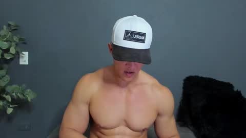 Snapshot of recce_taylor4 chatting on 01-05-26, 05:27 twitter REECET26 instagram RECCETAYLOR online show from 01-05-26, 05:27