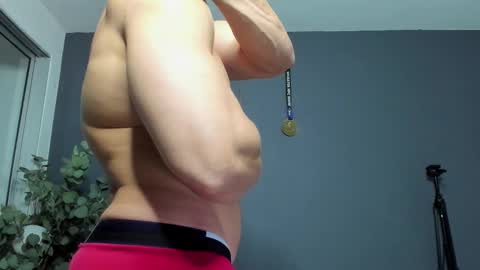 Snapshot of recce_taylor4 chatting on 02-07-26, 01:31 twitter REECET26 instagram RECCETAYLOR online show from 02-07-26, 01:31